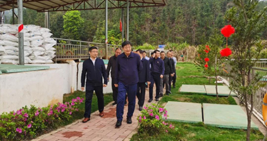 贛州市委常委、常務(wù)副市長高世文一行先后到挺進(jìn)環(huán)保定南馬山逕、龍南黃沙稀土尾水項(xiàng)目調(diào)研